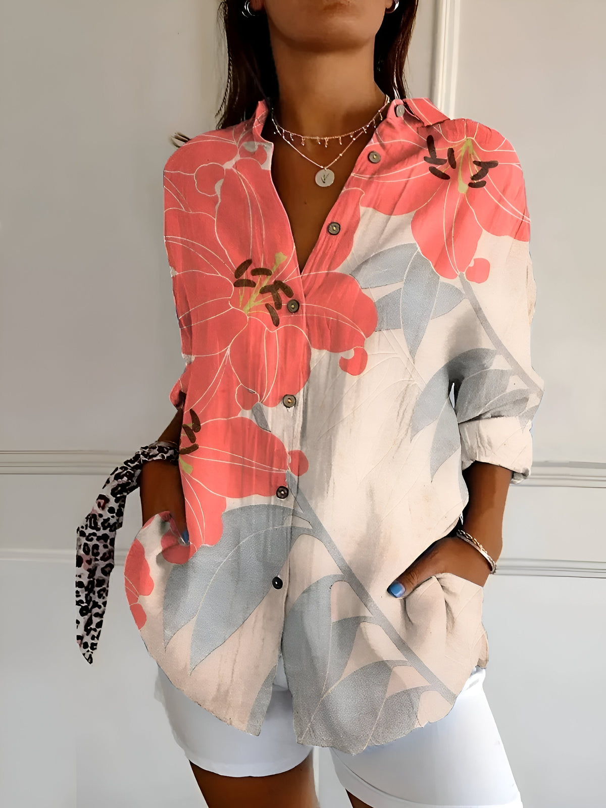 Malou™ | Bloemenblouse met Knopen