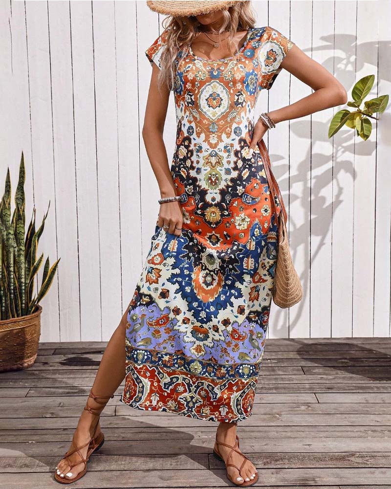 Kleurrijke casual jurk met print en splitten