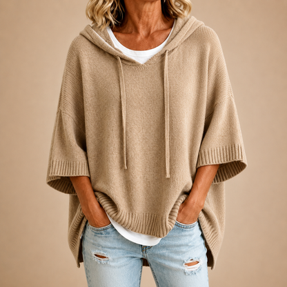 Vanmeeren™  | Gebreide poncho met capuchon en driekwartmouwen