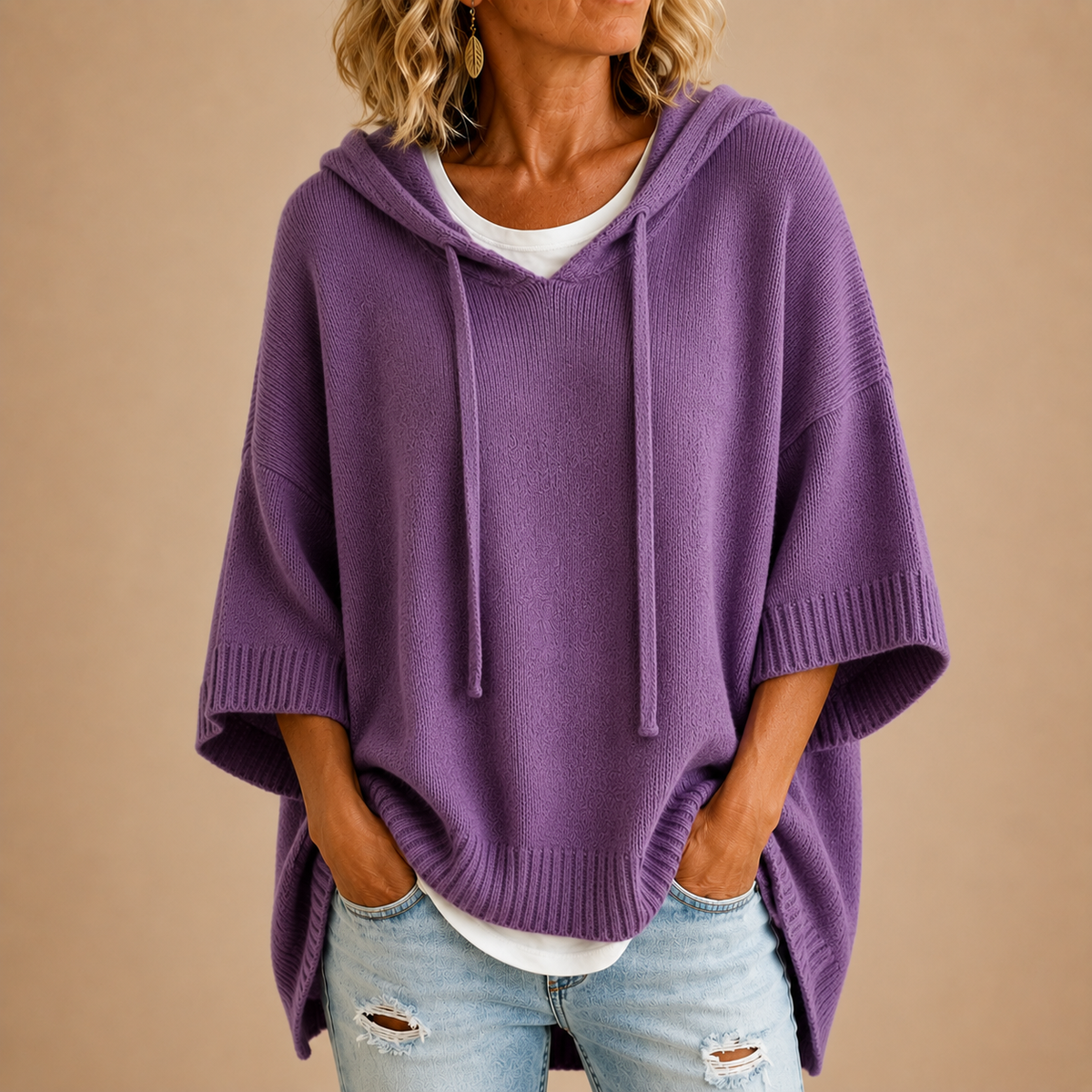 Vanmeeren™  | Gebreide poncho met capuchon en driekwartmouwen