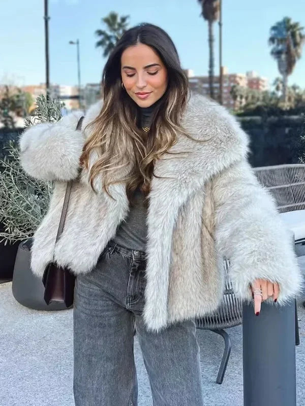 Laluna® | Stijlvolle Cropped Bontjas