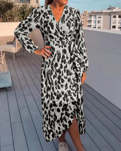 Nina™ | V-Neck Leopard Print Dress
